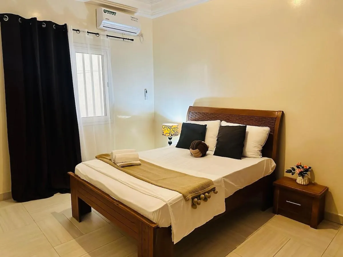 דקר Apartment Deux Chambre Equipe סנגל