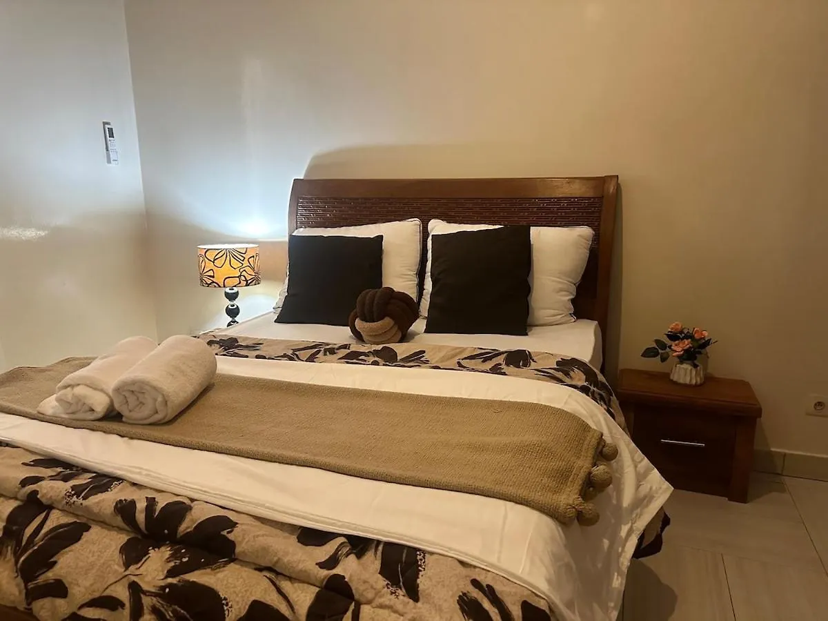 דקר Apartment Deux Chambre Equipe