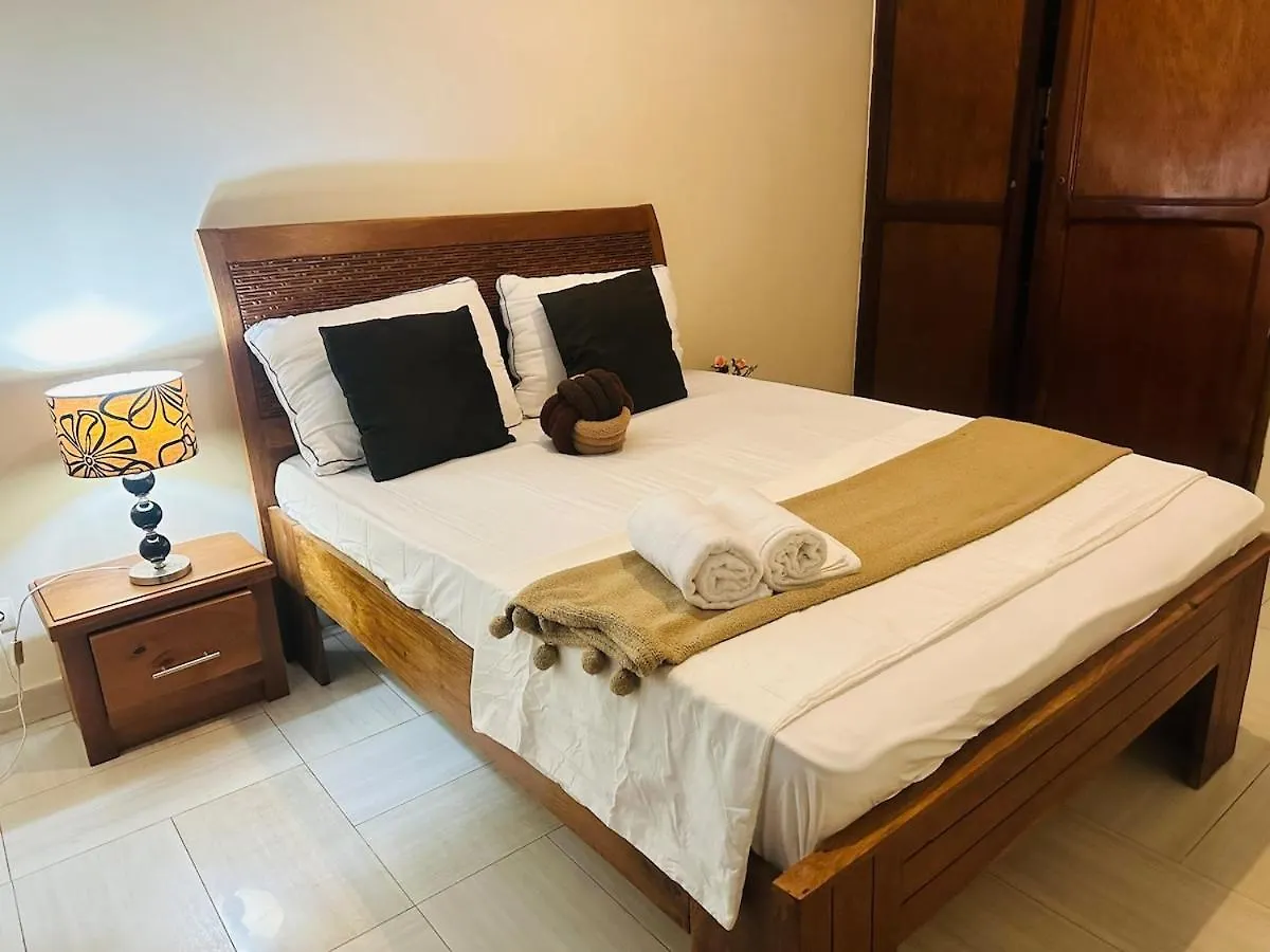 דקר Apartment Deux Chambre Equipe